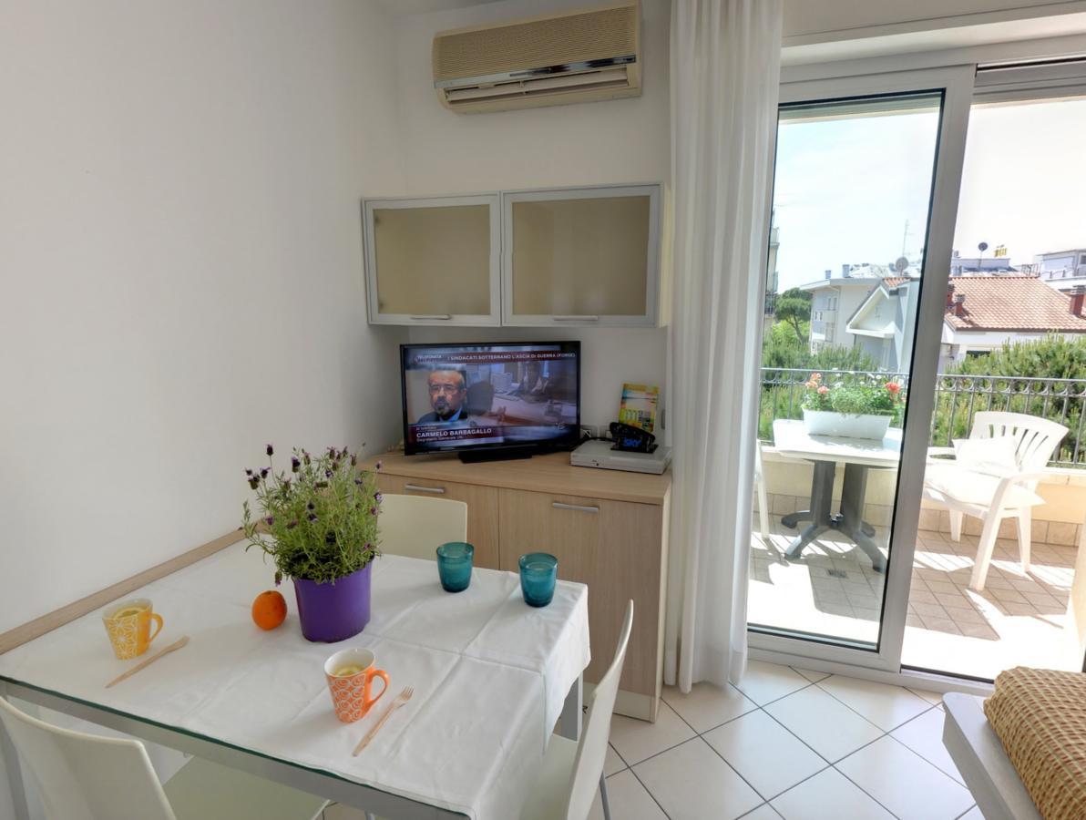 Residence Il Tulipano Riccione Luaran gambar