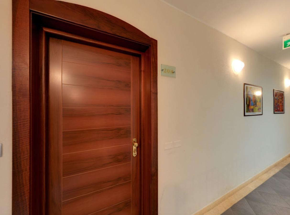 Residence Il Tulipano Riccione Luaran gambar